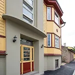 Апартаменты Brand New, Cozy And Quiet 1 Bedroom Apartment, Free Parking