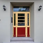 Brand New, Cozy And Quiet 1 Bedroom Apartment, Free Parking