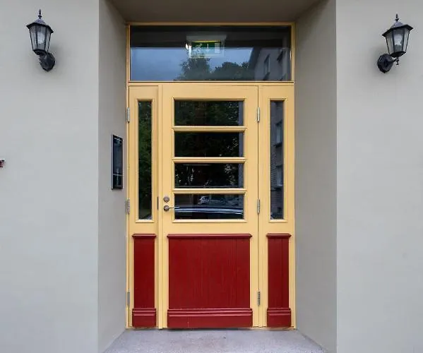 Brand New, Cozy And Quiet 1 Bedroom Apartment, Free Parking