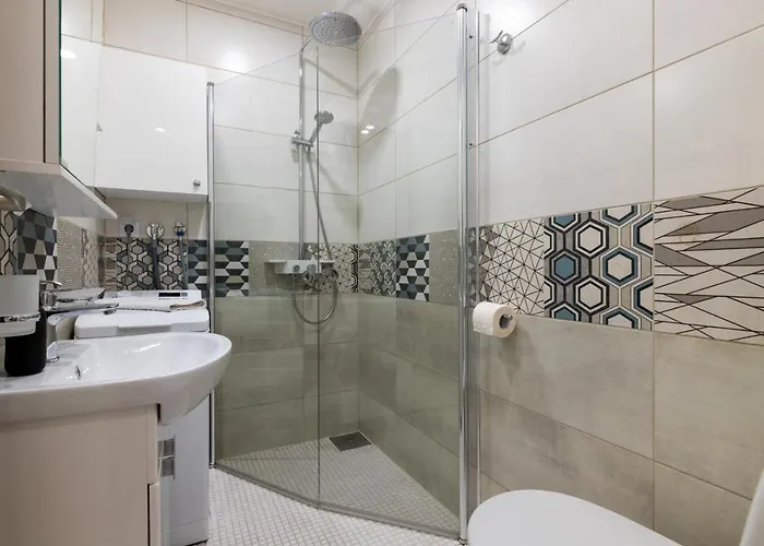 Apartment Brand New, Cozy And Quiet 1 Bedroom Apartment, Free Parking *