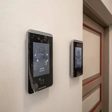 Brand New, Cozy And Quiet 1 Bedroom Apartment, Free Parking