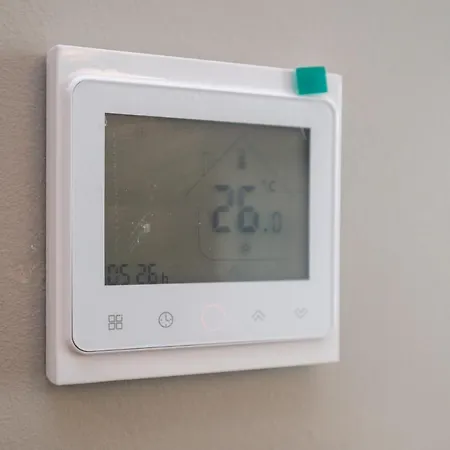 Apartment Brand New, Cozy And Quiet 1 Bedroom Apartment, Free Parking