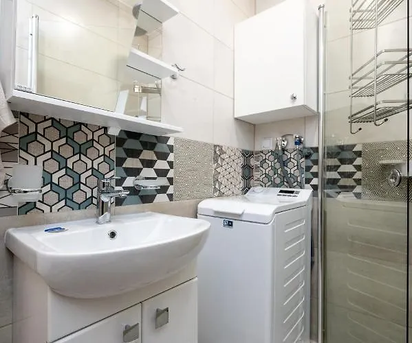 Brand New, Cozy And Quiet 1 Bedroom Apartment, Free Parking タリン